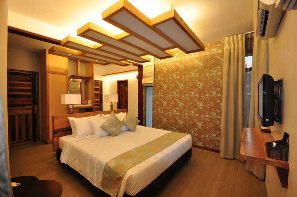 Infinity Resort Puerto Galera Exteriör bild
