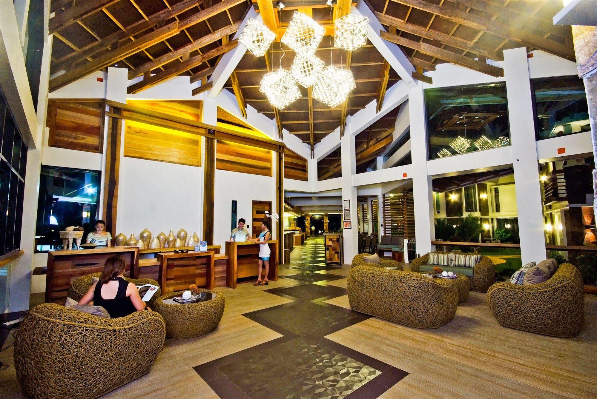 Infinity Resort Puerto Galera Exteriör bild