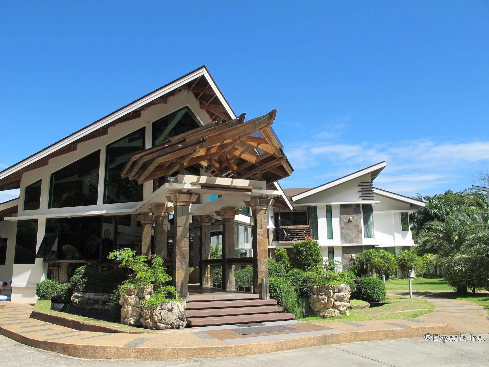 Infinity Resort Puerto Galera Exteriör bild