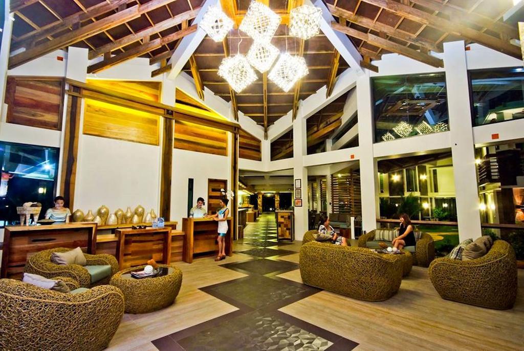 Infinity Resort Puerto Galera Exteriör bild